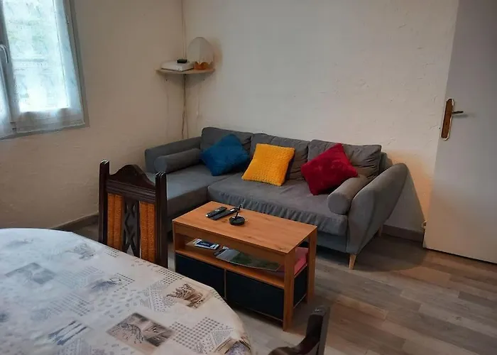 T4 Plein Centre Apartment